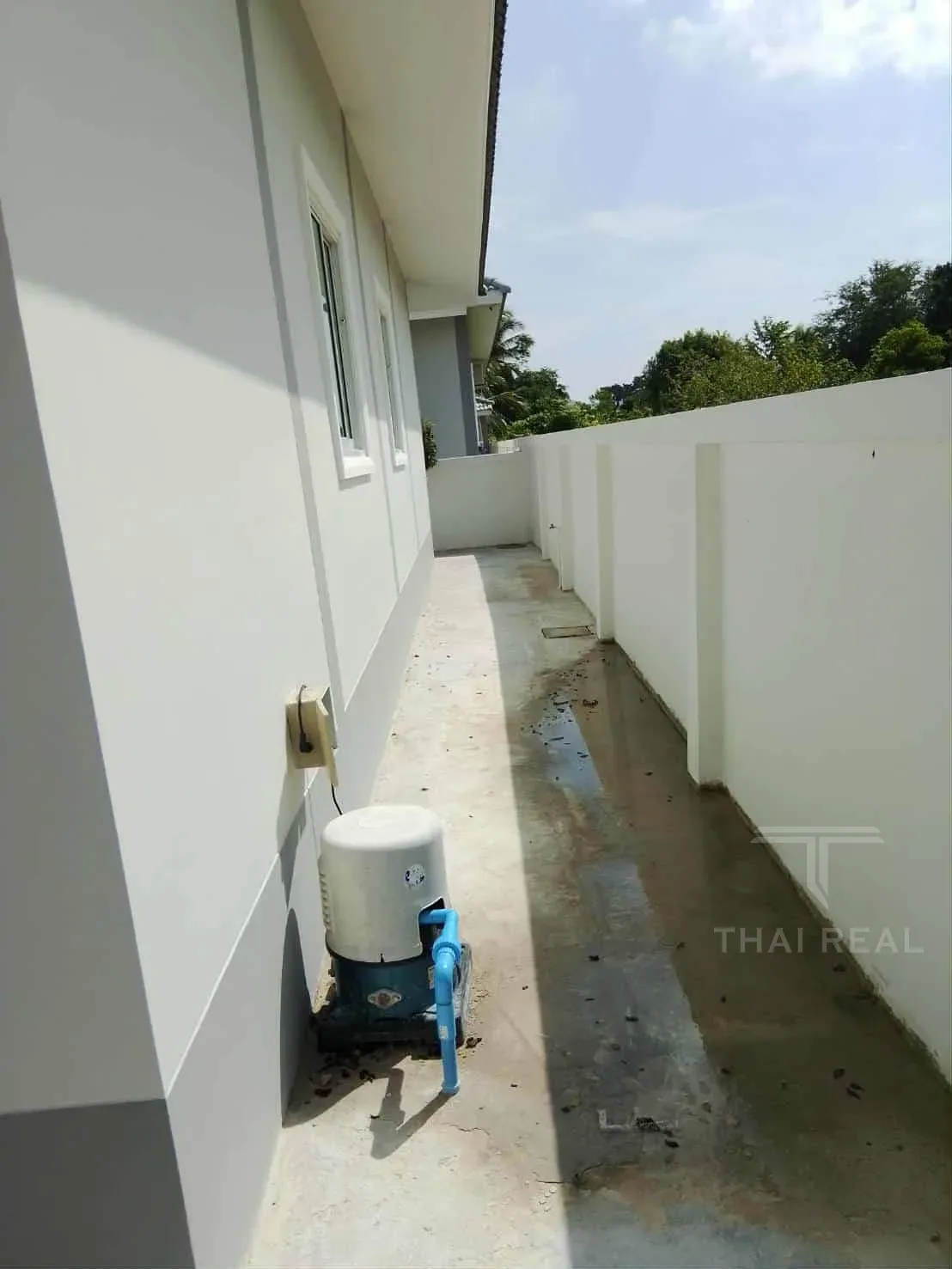 Modern Family House – photo 15