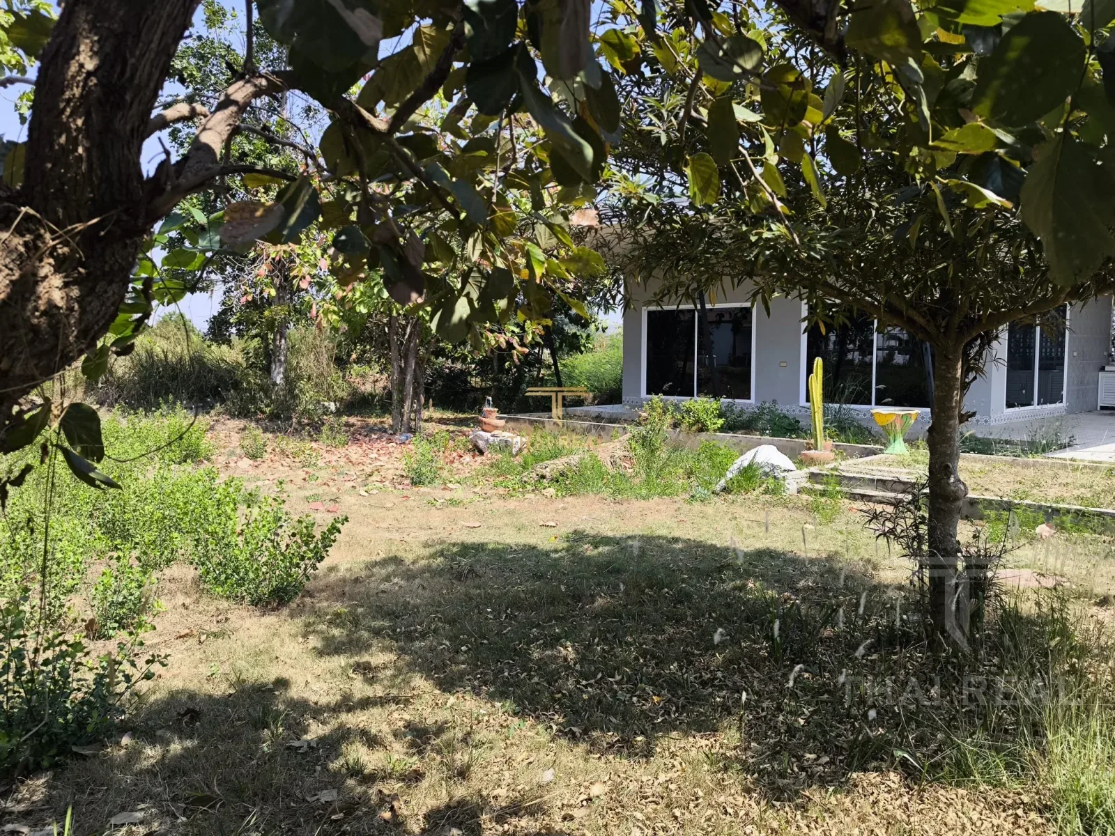 Countryside House with Large Garden – photo 2