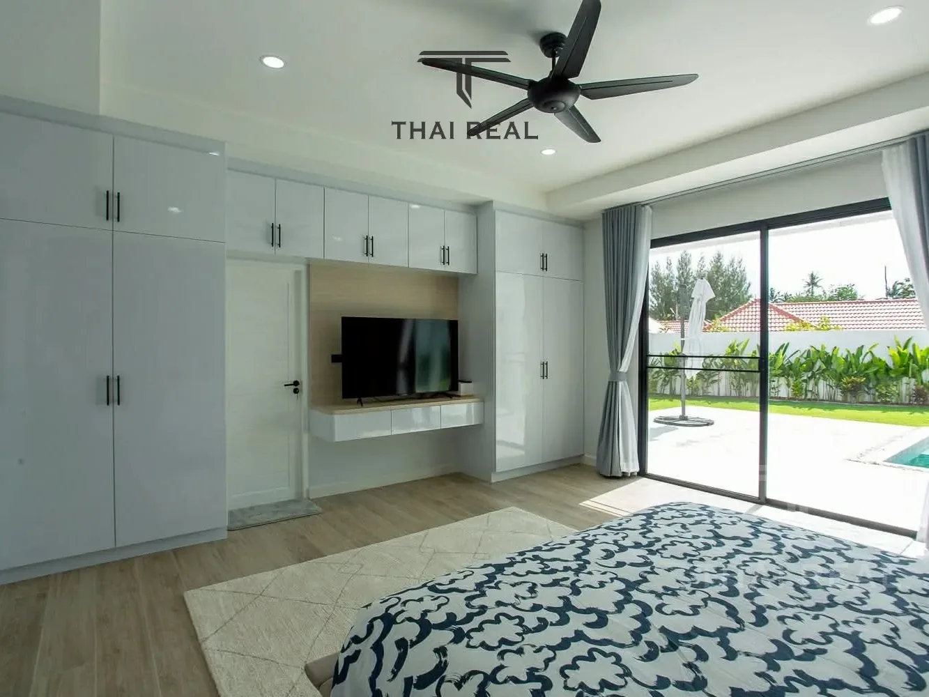 Luxury Saltwater Pool Villa – photo 18