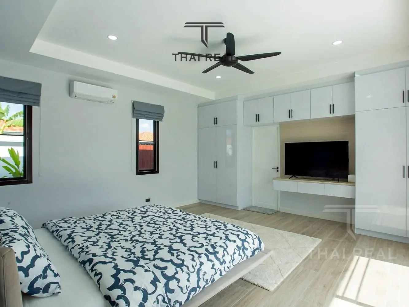 Luxury Saltwater Pool Villa – photo 17