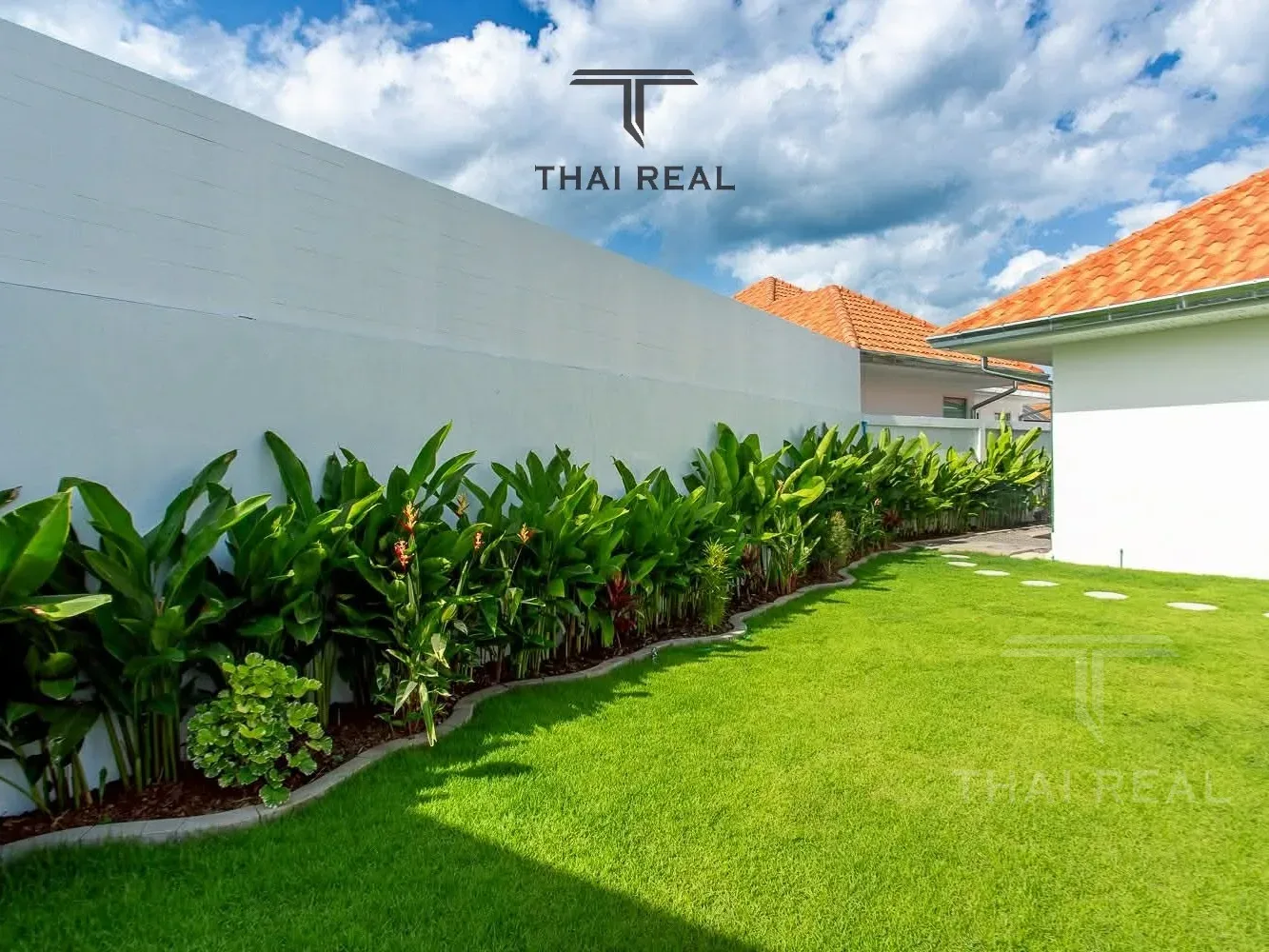 Luxury Saltwater Pool Villa – photo 5