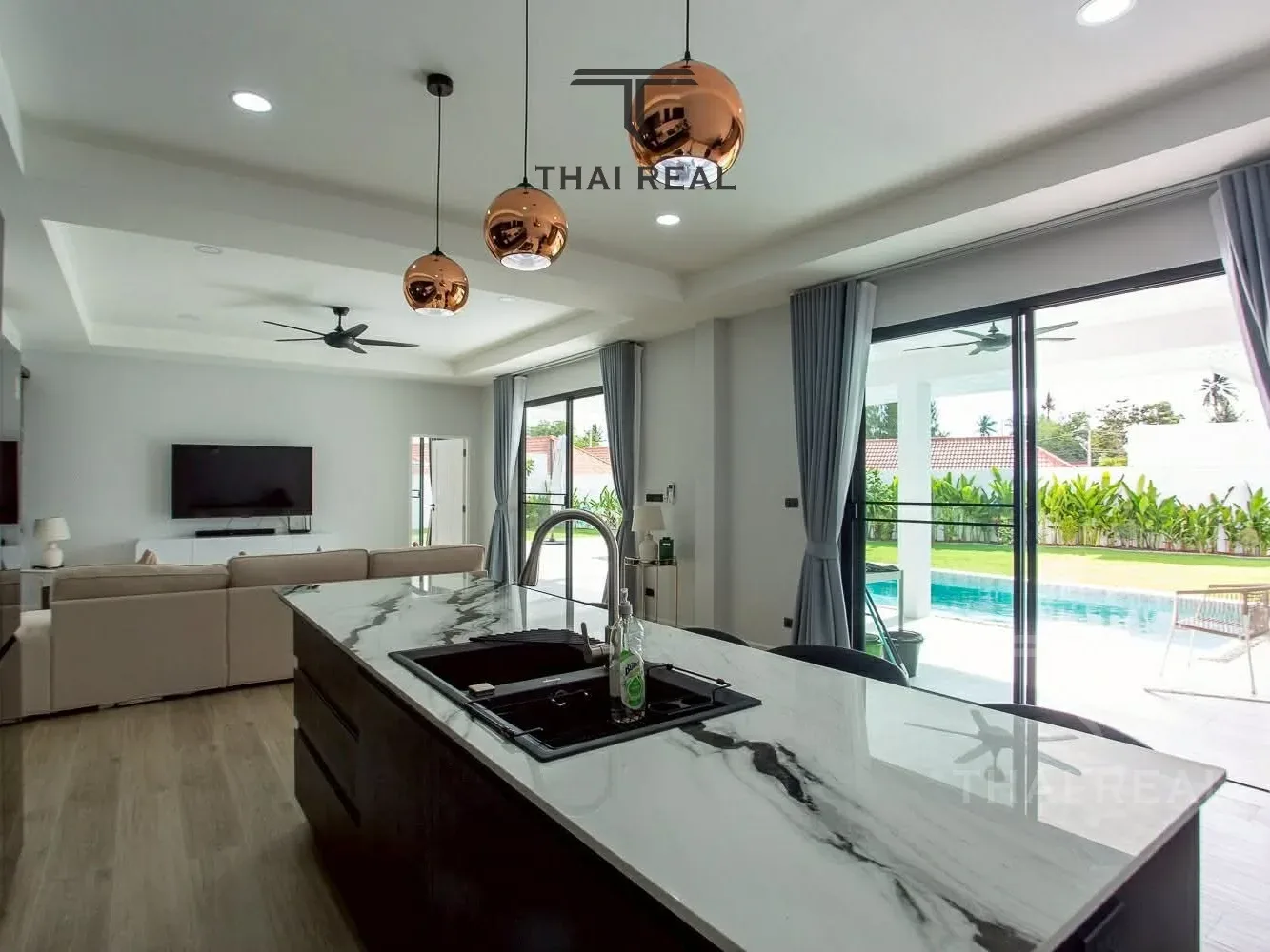 Luxury Saltwater Pool Villa – photo 9