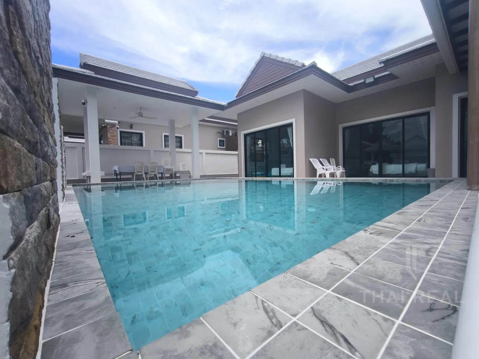 Family Pool Villa near the Beach – photo 3