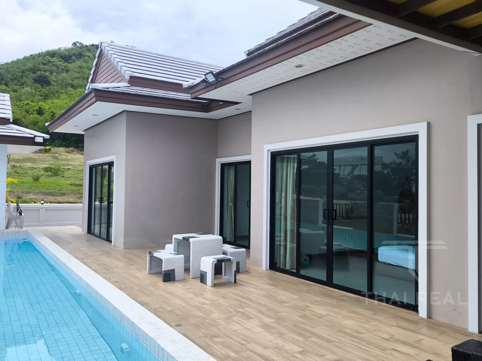 Elegant 4-Bed Private Pool Villa near Beach – photo 6