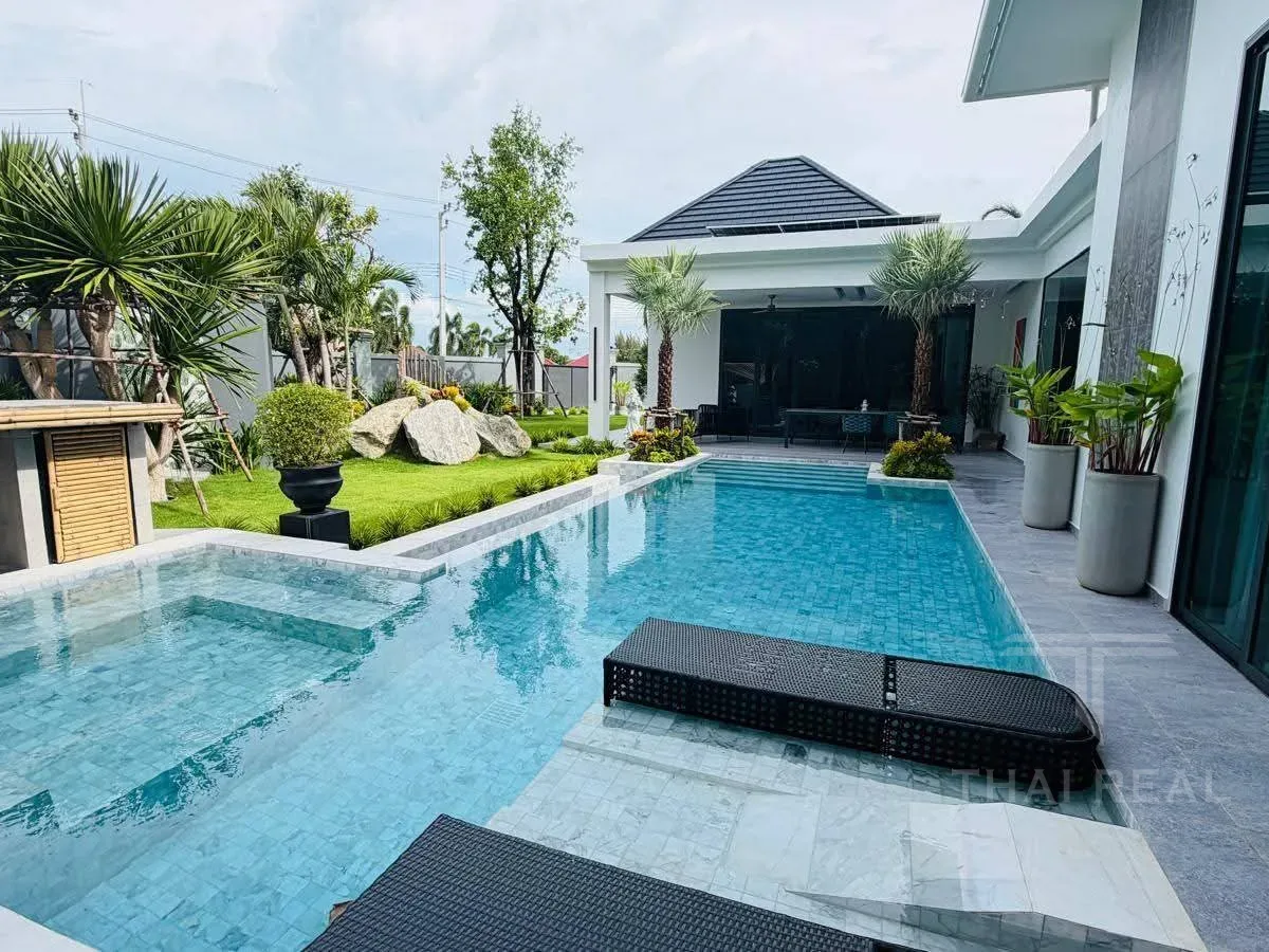 Brand-New Luxury Pool Villa