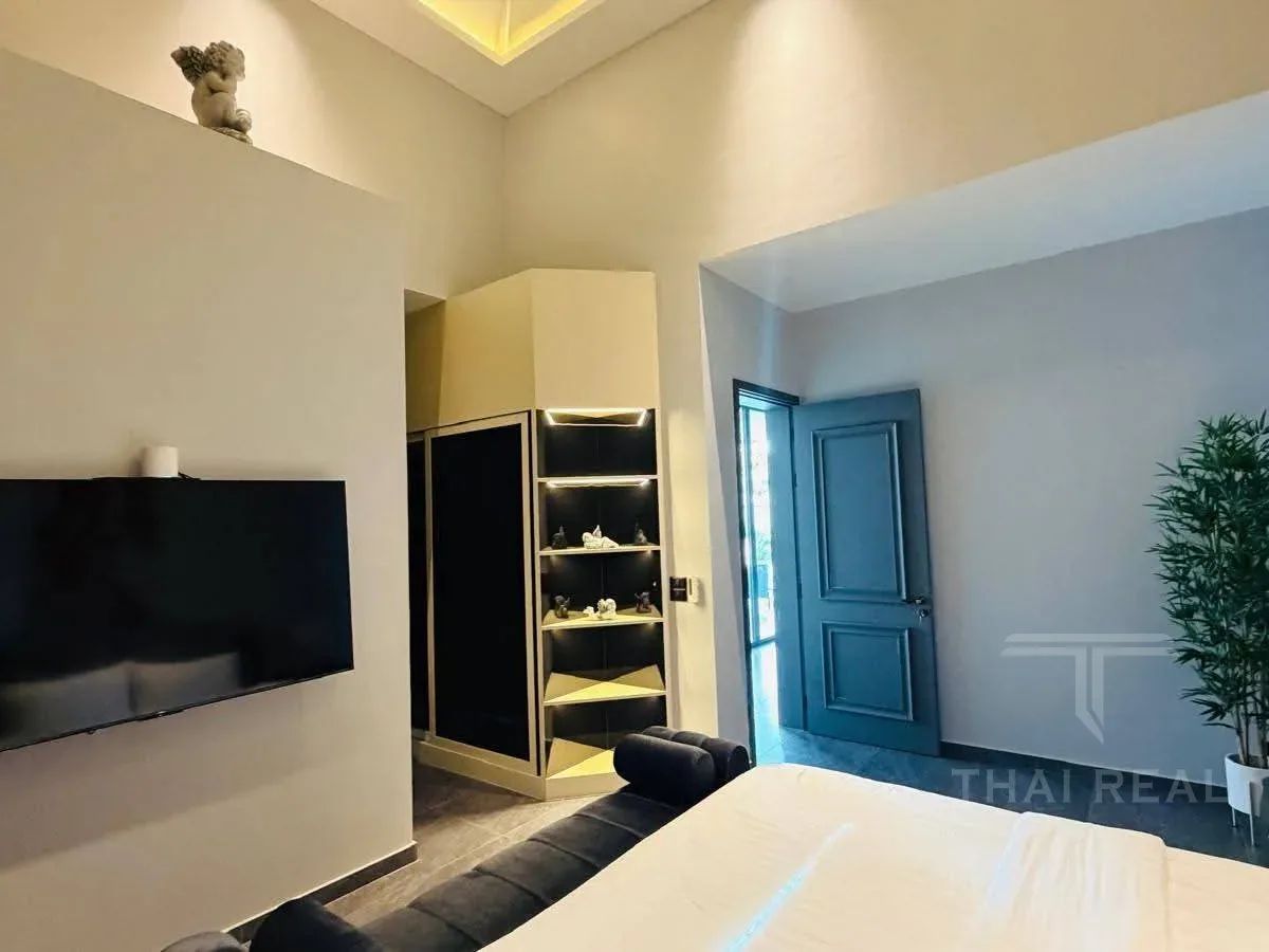 Brand-New Luxury Pool Villa – photo 18