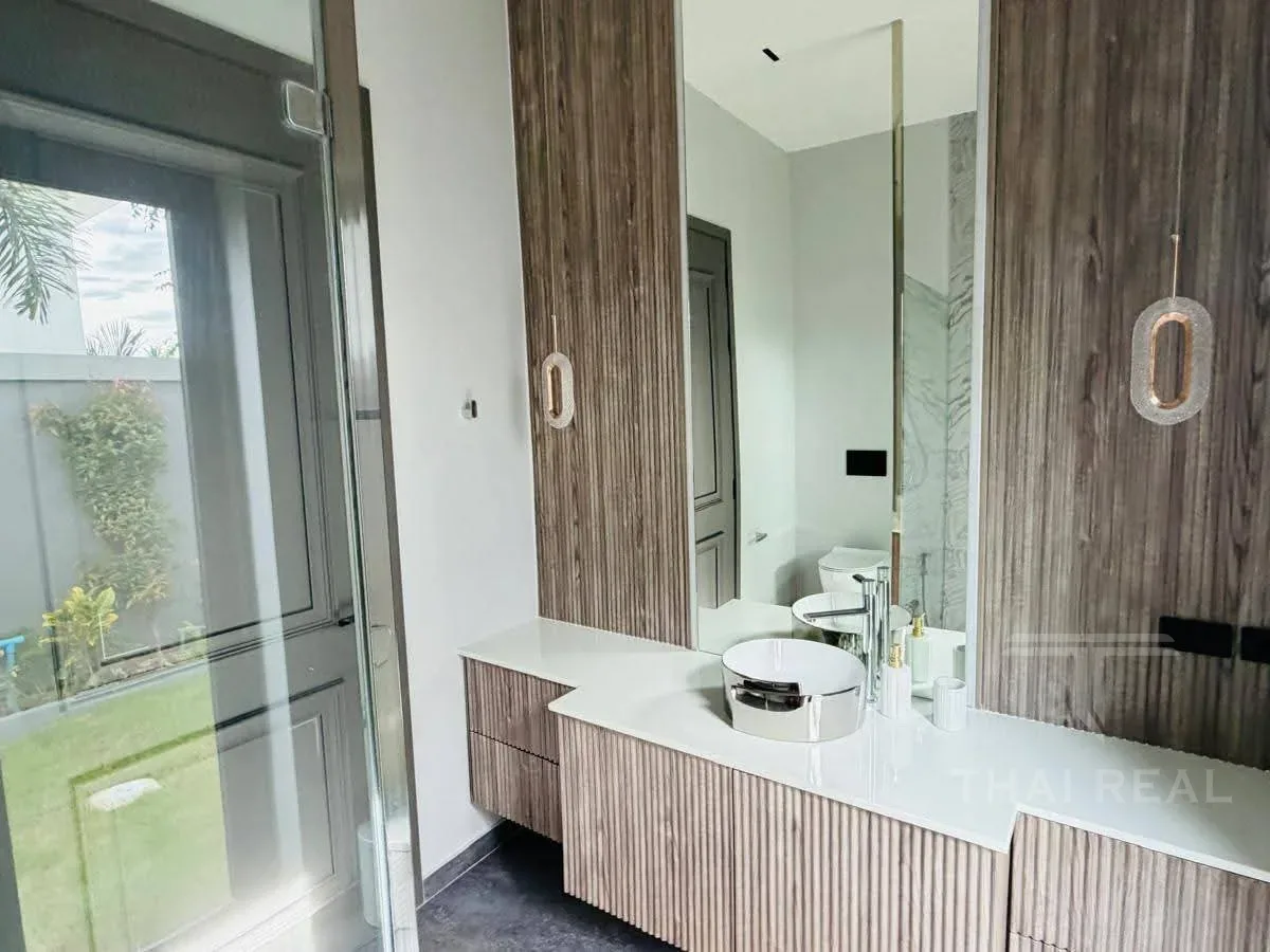 Brand-New Luxury Pool Villa – photo 25