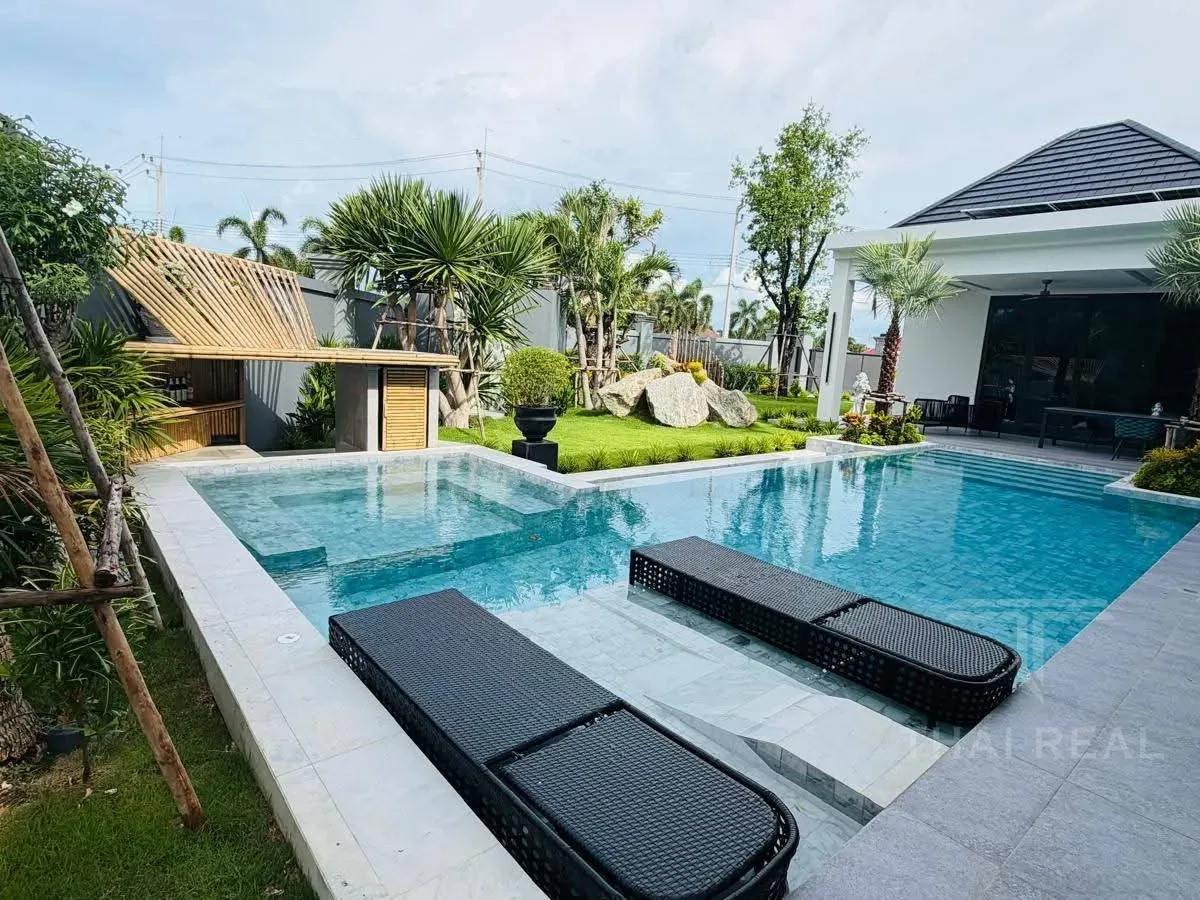 Brand-New Luxury Pool Villa – photo 3