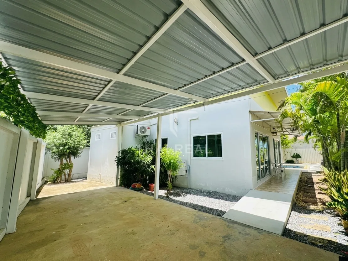 3-Bedroom Pet-Friendly Pool Villa – photo 6