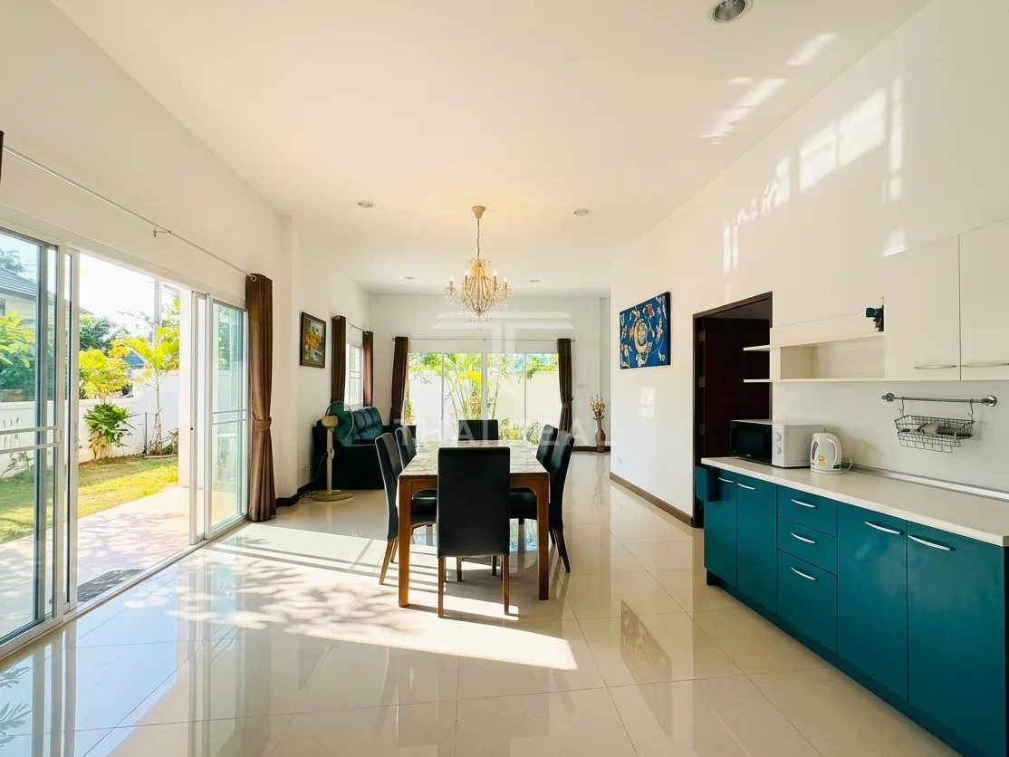3-Bedroom Pet-Friendly Pool Villa – photo 10